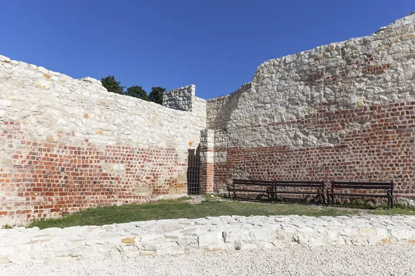 Ruinen der Burg Kazimierz dolny aus dem 14. Jahrhundert, Verteidigungsbefestigung, Polen — Stockfoto