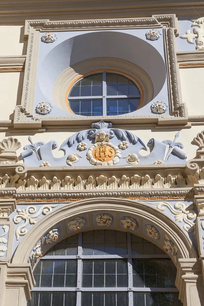 Renaissance Parish Church of St. John the Baptist and St. Bartholomew, details of facade, Kazimierz Dolny, Poland. — Stock Photo, Image