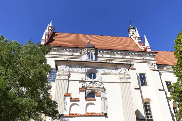 Renaissance Parish Church of St. John the Baptist and St. Bartholomew, Kazimierz Dolny, Poland — Stock Photo, Image