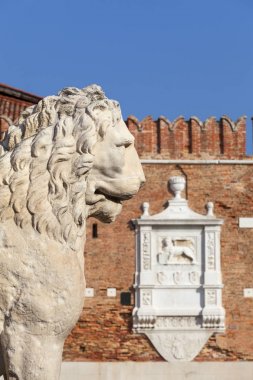 Venedik Arsenal, karmaşık eski tersaneler ve cephanelik, taş aslan, Venedik, İtalya