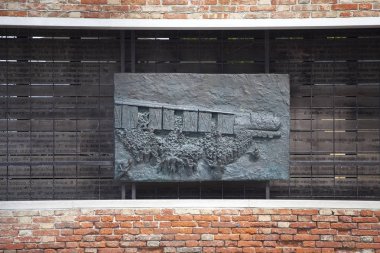 Venetian Ghetto, duvar ile bronz levhalar üzerinde oyma kabartma, anıt Venedik Yahudiler, Venedik, İtalya