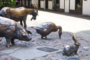 Wroclaw, ortaçağ kasap, Wroclaw, Polonya yerde katliam hayvanların bronz heykel katliamı