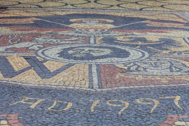 Gotik Wroclaw Old Town Hall Pazar Meydanı, cobblestones Mozaik, silah City, Wroclaw, Polonya