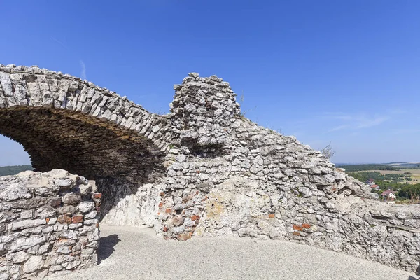 Ruinas del castillo medieval del siglo XIV, Castillo de Ogrodzieniec, Sendero de las Águilas Nidos, Podzamcze, Polonia —  Fotos de Stock