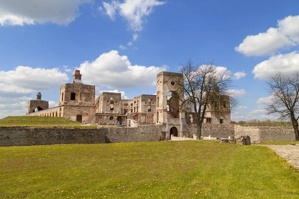 17. yüzyıl Krzyztopor, fortezza, İtalyan tarzı palazzo kale kalıntıları, Ujazd, Polonya — Stok fotoğraf