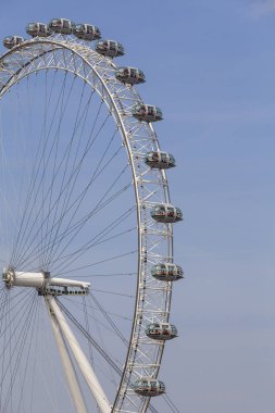 Güneşli bir günde, Londra, İngiltere Londra göz görüntülemek