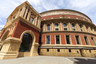 Royal Albert Hall, Kraliçe Victoria, Prens Albert, London, Büyük Britanya kocasıyla adanmış bir konser salonu
