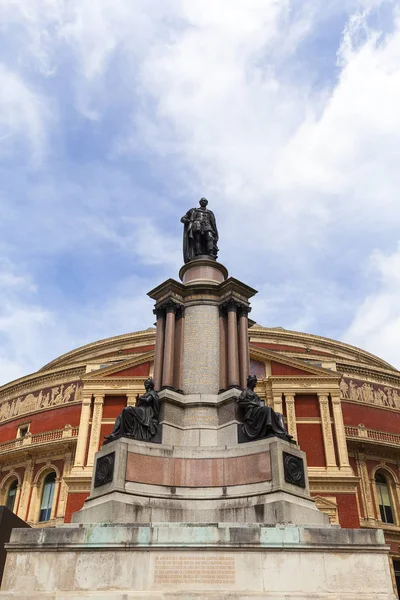 Royal Albert Hall, uma sala de concertos dedicada ao marido da rainha Vitória, príncipe Alberto, Londres, Reino Unido — Fotografia de Stock