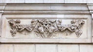 18. yüzyıl St Paul Katedrali, dekoratif kabartma cephesinde, London, Büyük Britanya