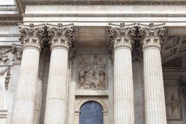 18. yüzyıl St Paul Katedrali, dekoratif sütunlar, London, Büyük Britanya