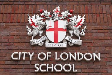 Londra şehir Londra Okulu, çocuklar, Londra, İngiltere için bağımsız bir gün okul cephesinde arması