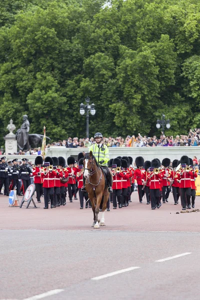 Cambio ceremonial de los guardias de Londres, Londres, Reino Unido — Foto de Stock