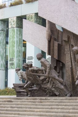 Polonya Yüksek Mahkemesi, Varşova, Polonya 'daki Varşova Ayaklanması Anıtı