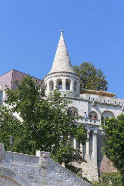 Fisherman Bastion, şehrin en ünlü anıtlarından biri, Budapeşte, Macaristan