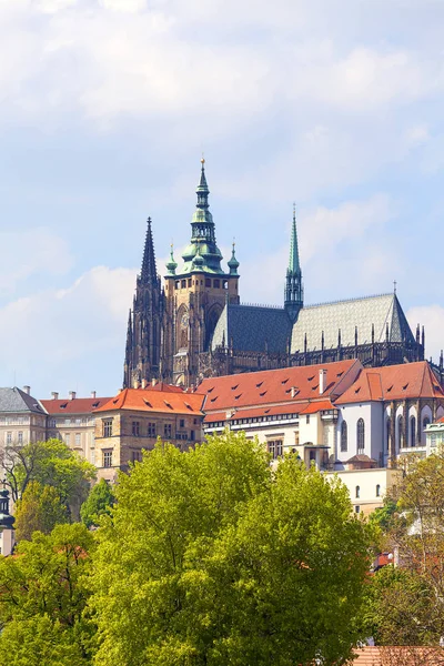 Prague República Checa Abril 2017 Vista Hradcany Bairro Real Cidade — Fotografia de Stock
