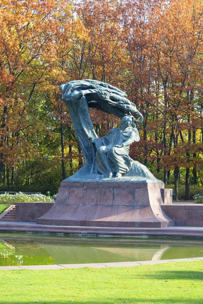 Warschau Polen Oktober 2019 Chopin Statue Polnischer Komponist Und Virtuose — Stockfoto