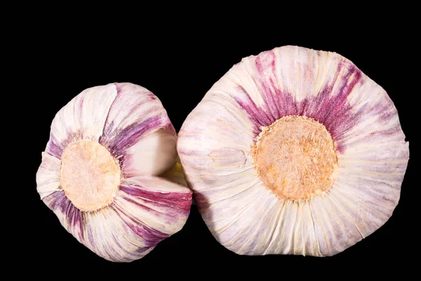 Frische Knoblauchköpfe Isoliert Auf Schwarzem Hintergrund Nahaufnahme — Stockfoto