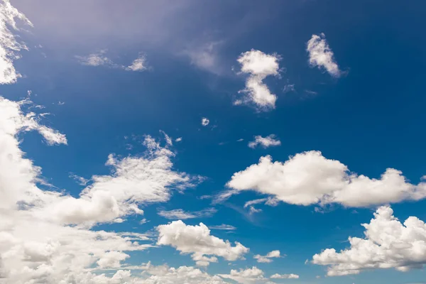 Blue Color Sky White Clouds Low Level Bright Fresh Sparse — Stock Photo, Image