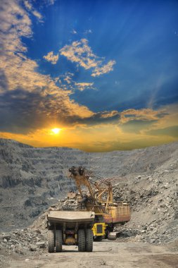 Demir cevheri açık döküm