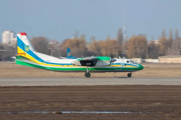 Самолет Ан-24РВ — стоковое фото