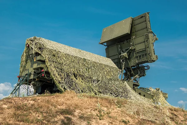 Estación de radar móvil del ejército —  Fotos de Stock