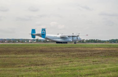 Antonov An-22 kargo uçağı