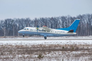 Antonov An-140 bölgesel uçak
