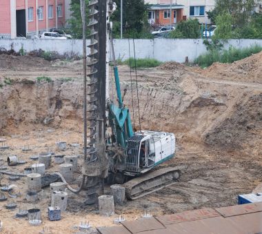 Fore kazık teçhizat makine