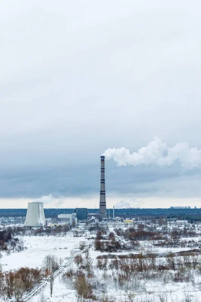 Heizkraftwerk an — Stockfoto