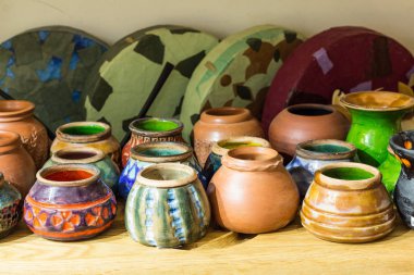 Dostum için seramik su kabakları