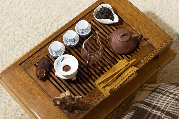 Geleneksel Çince çay içme töreni. 