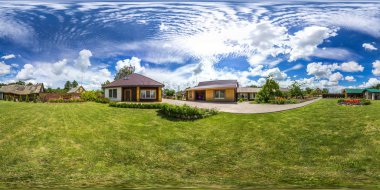 3B Küresel panorama görüş açısı 360 ile. Sanal gerçeklik veya Vr. tam eşit aralıklı dikdörtgen projeksiyon için hazır. Yeşil çimen, Bahçe, binalar ve çiçeklerle yaz, yumuşak mavi gökyüzü.