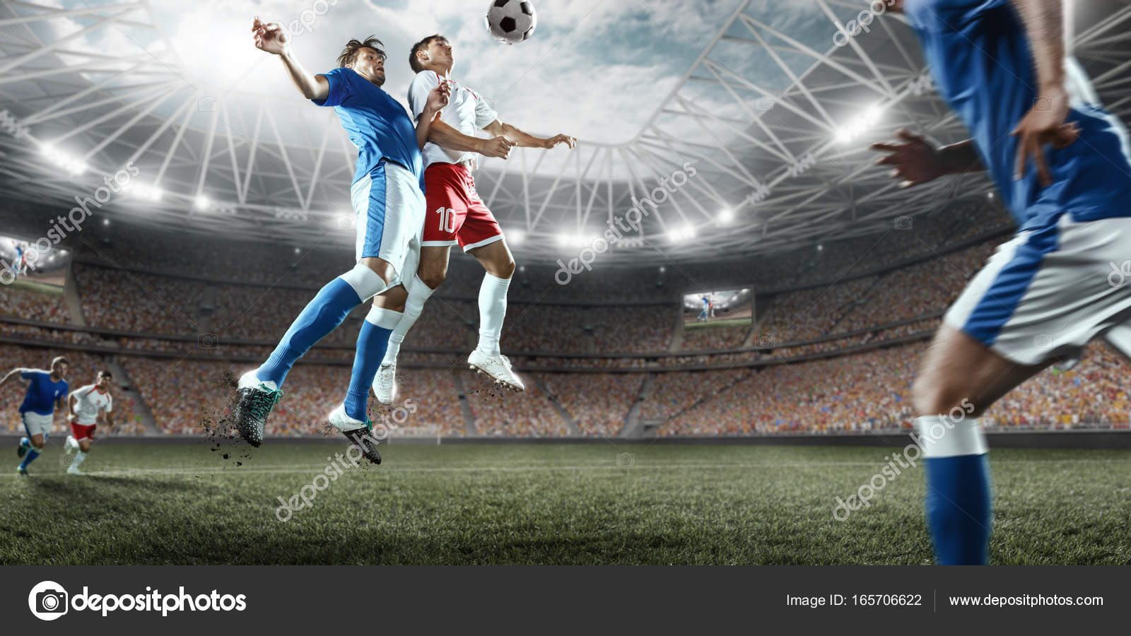 Футболисты Играют На Профессиональном Стадионе Стоковое Фото.