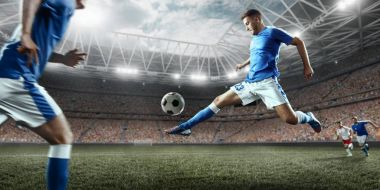 Futbolcular profesyonel bir stadyum üzerinde bir eylem oyun gerçekleştirir