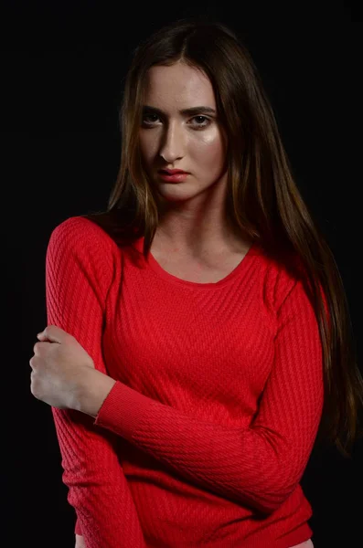 Mooie Jonge Kaukasische Vrouw Portret Zwarte Achtergrond — Stockfoto