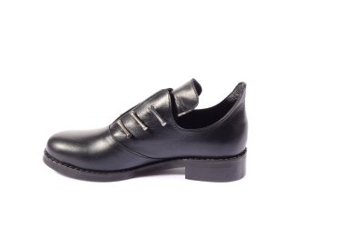 Beyaz arka plan üzerinde izole yeni yürüyüş botları çifti