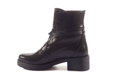 Beyaz arka planda kadın ayakkabıları