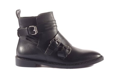 Beyaz arka planda kadın ayakkabıları