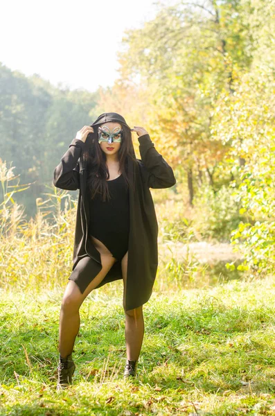 Beautiful Young Woman Black Carnival Costume Mask Posing Woods — Stockfoto