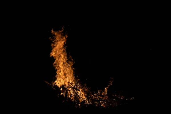 Night campfire with available space at left side. — Stock Photo, Image