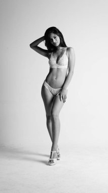 Kız iç çamaşırı beyaz arka plan üzerinde