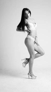 Kız iç çamaşırı beyaz arka plan üzerinde