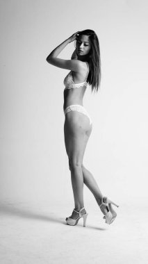 Kız iç çamaşırı beyaz arka plan üzerinde