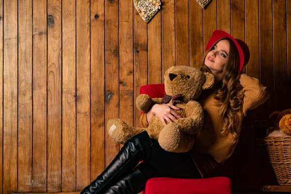 Beautiful Brunette Woman Toy Bear Posing Wooden Studio — Stock Photo, Image