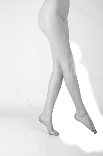 Bella forma lunghe gambe femminili — Foto Stock