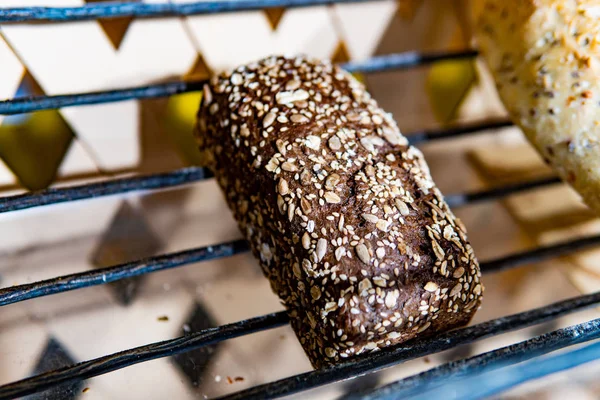 Whole wheat bread baked at home, bio ingredients, very healthy with seeds — Stock Photo, Image