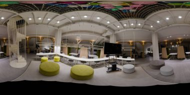 Modern daire iç mekanı, oturma odası, salon, birinci sınıf panorama, Hermitage Oteli 'nin eş dikdörtgen küresel projeksiyonunda tam 360 panorama. 