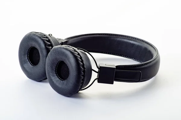 Vezeték nélküli bluetooth fejhallgató vagy fülhallgató elszigetelt fehér alapon. — Stock Fotó
