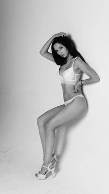 Kız iç çamaşırı beyaz arka plan üzerinde