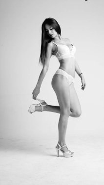 Kız iç çamaşırı beyaz arka plan üzerinde